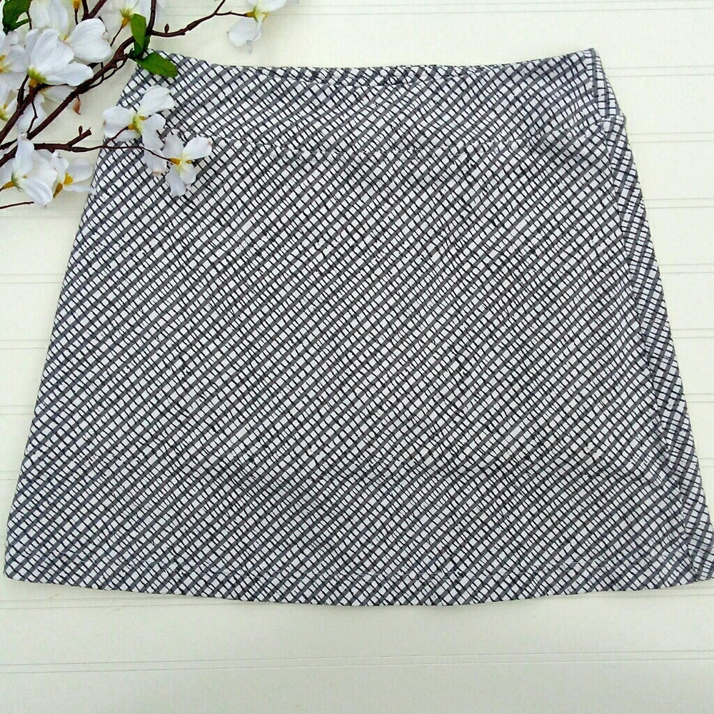 Athleta Black and White Skort